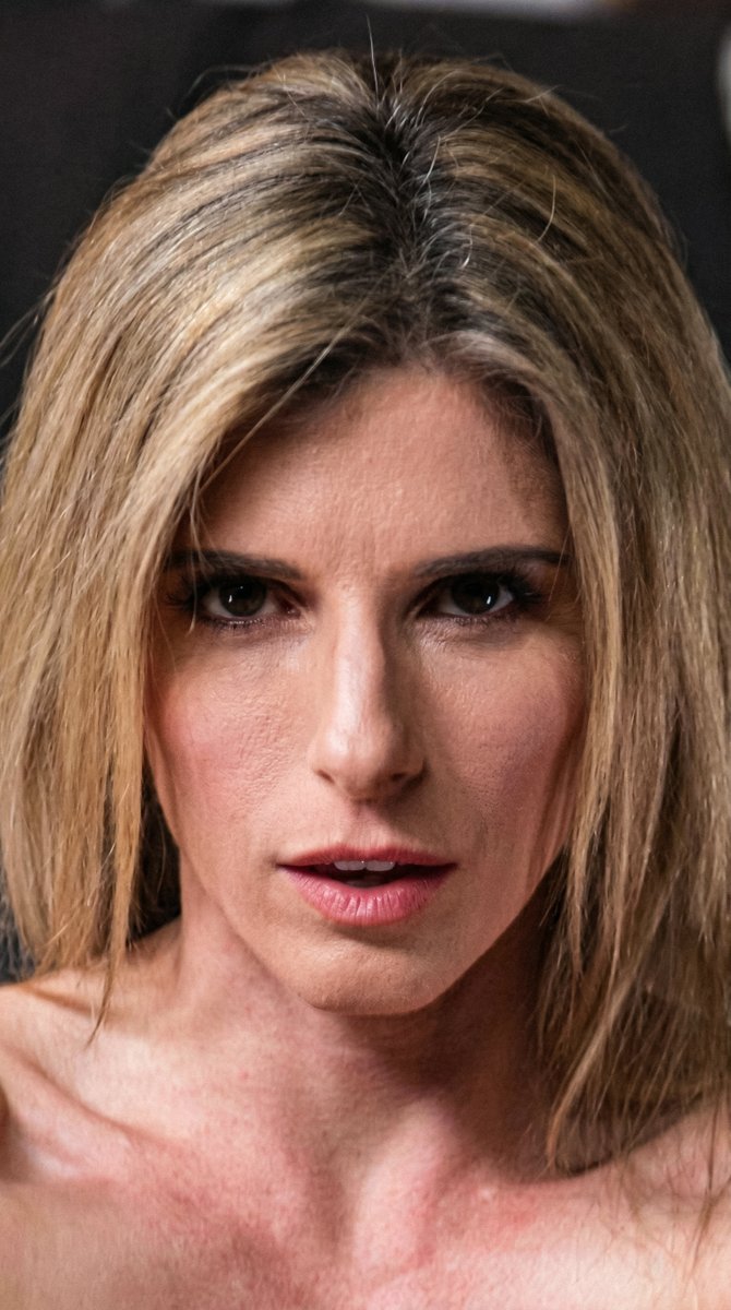 UHQ TWEETS tweet media