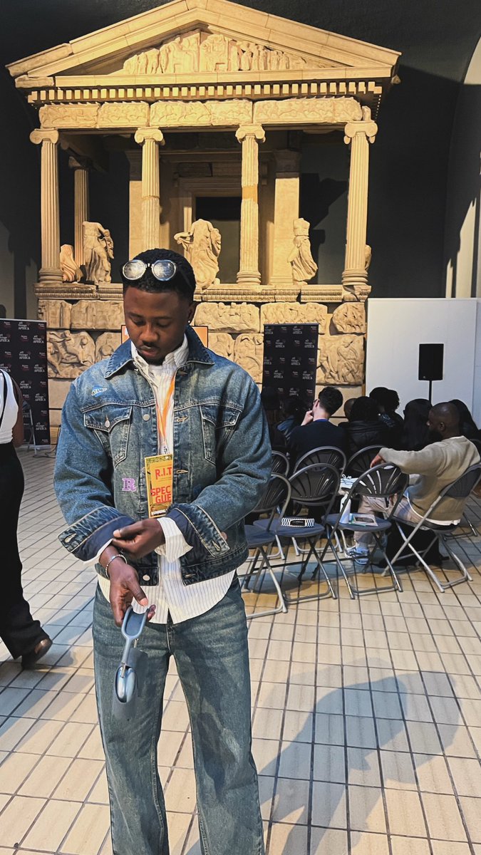 AdisaOlashile tweet media