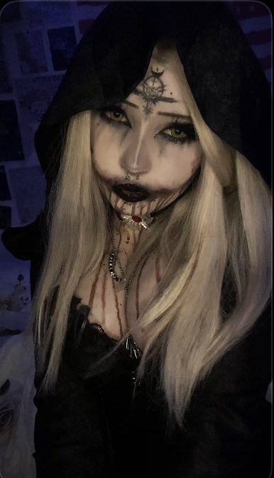 ParasiteGoth's tweet photo. 𝐁𝐞𝐥𝐚 𝐝𝐢𝐦𝐢𝐭𝐫𝐞𝐬𝐜𝐮 #cosplay 

~ https://t.co/OigS7uietX
