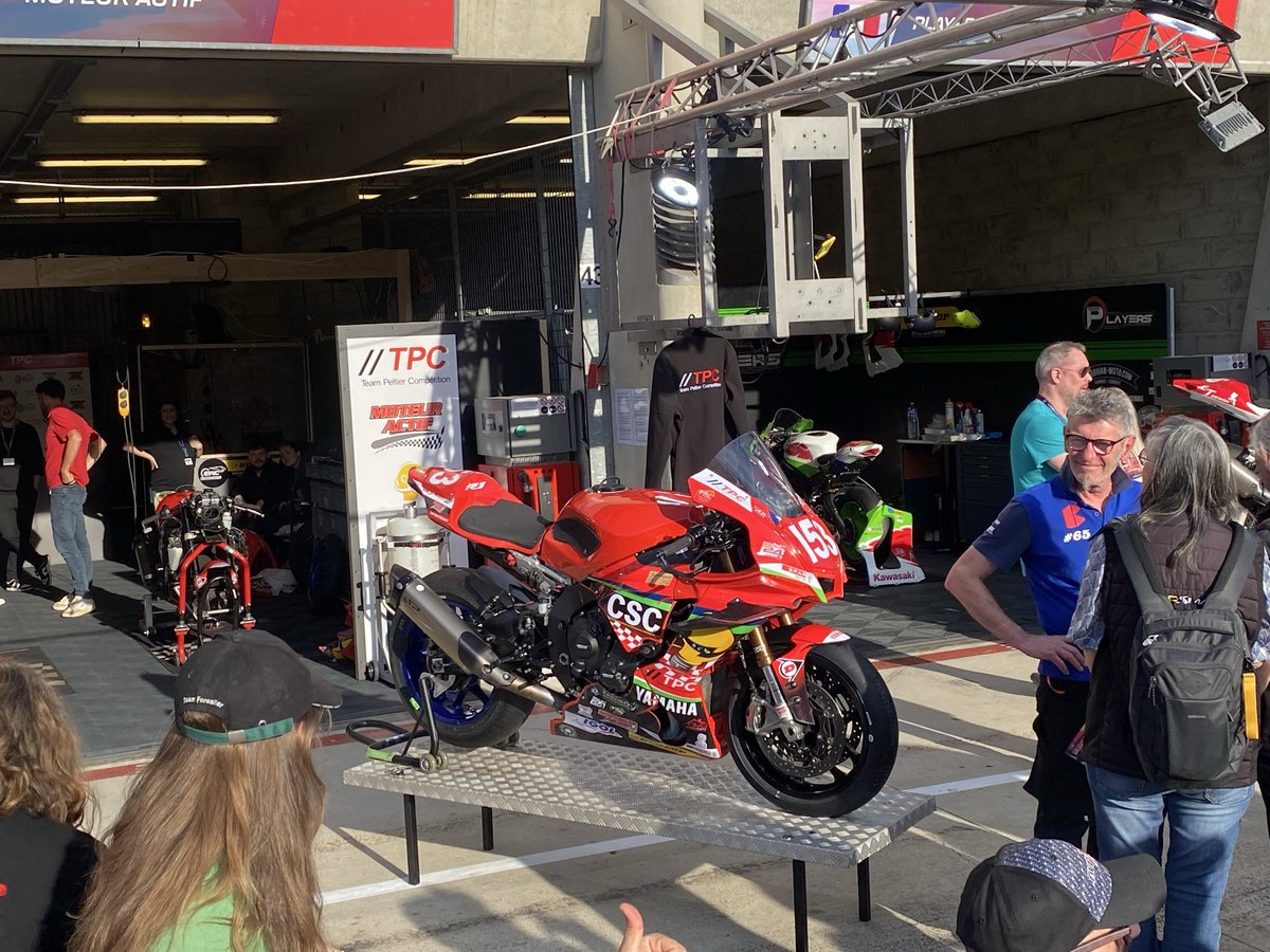 curedesebum's tweet photo. #24hmotos https://t.co/s7aVxdhsRA