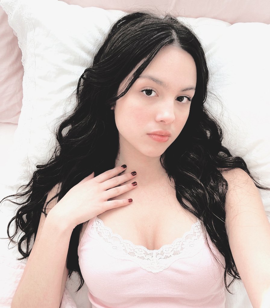 ᅠᅠᅠ𝓁. tweet media