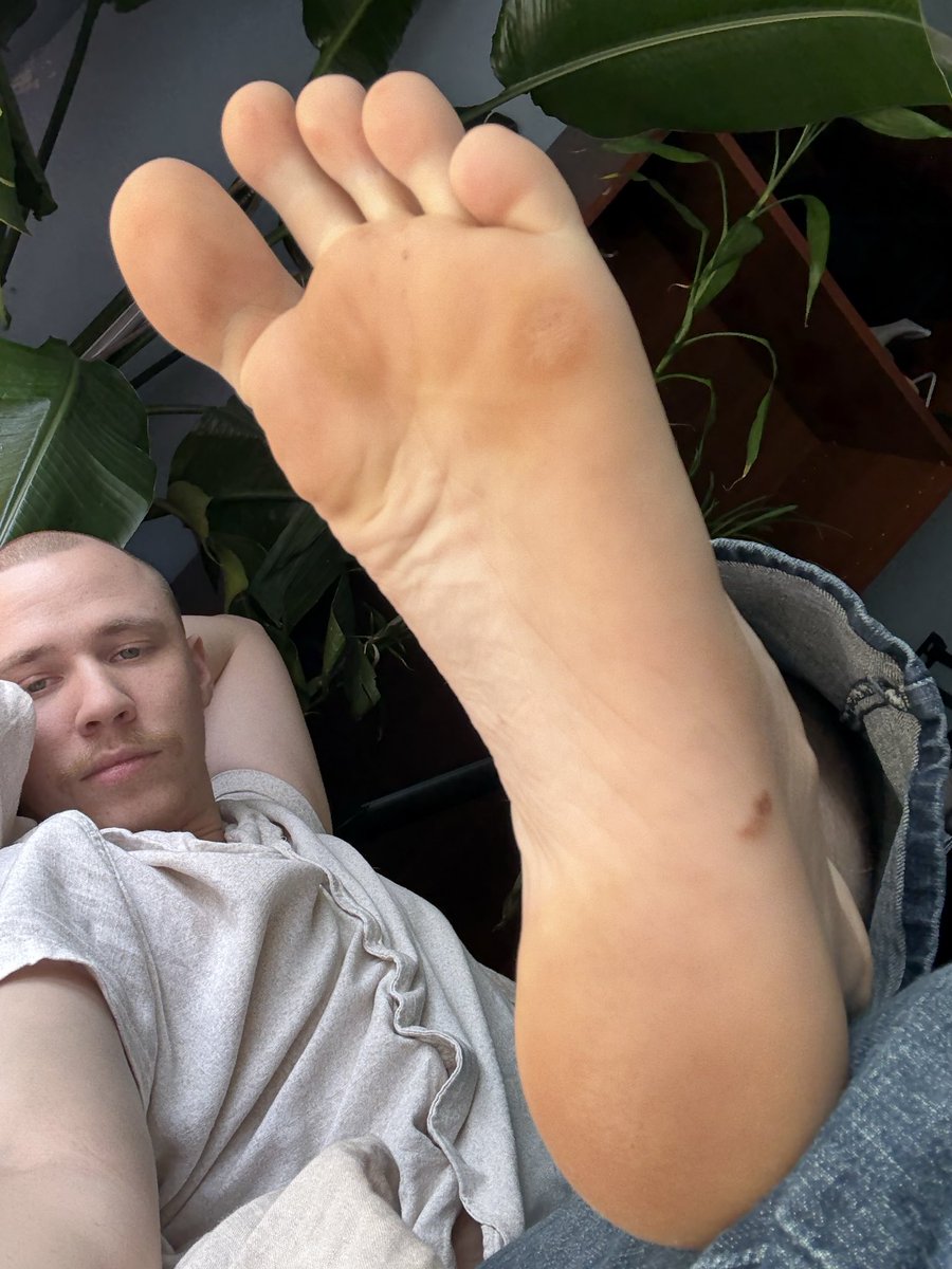 SendauriAlpha's tweet photo. Give in to your deepest, most gooniest desires. Fall into a trance, and submit your entire financial wellbeing to a real man. https://t.co/2otTHV3YGt