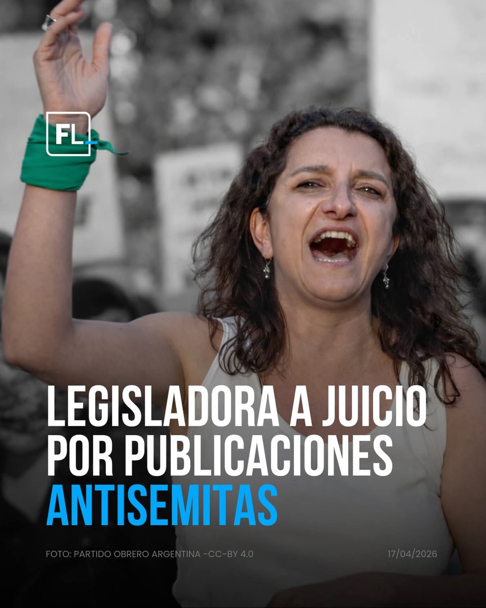 sergioa5's tweet photo. La primera vez que recuerdo que la izquierda y ultra derecha coinciden. En fin.... No son tan distintos en el fanatismo https://t.co/eK5INi8cDO