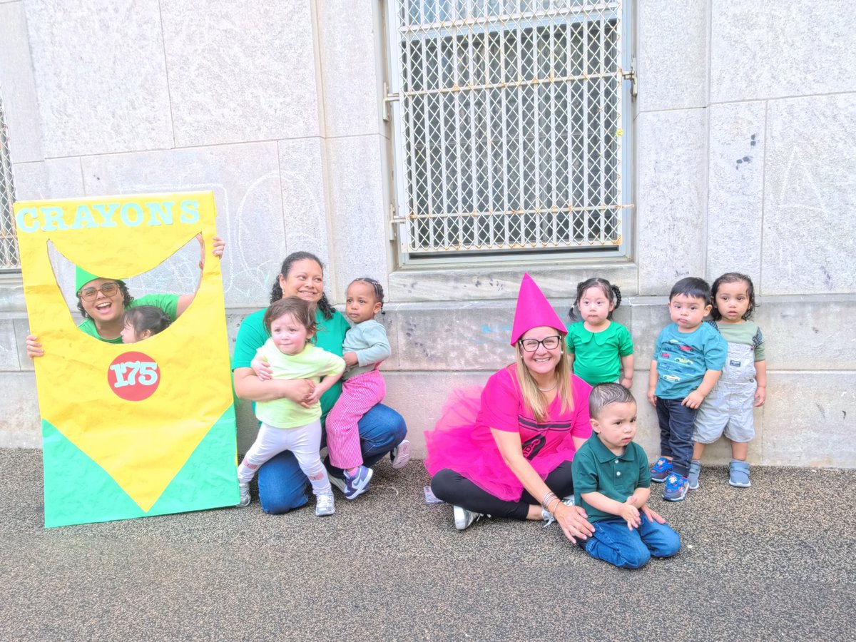 CentroNia's tweet image. This week, we celebrated #WeekOfTheYoungChild, sponsored by @NAEYC! 🎉

Our early learners, families, and teachers had a fantastic time enjoying a fun #spiritweek. Take a look at some special moments from this week!

#centronia #childcare #earlylearning #kidactivties #crayonparty