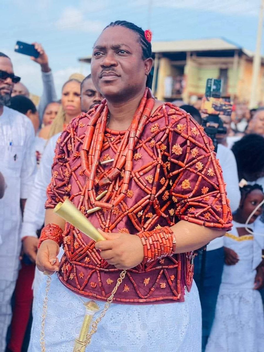 During a recent interview, the Olowo of Owo talked about his Benin ancestry and noted that historically, any Owo prince wanting to ascend to the throne had to visit Benin to study the customs of the Benin Royal Court.
