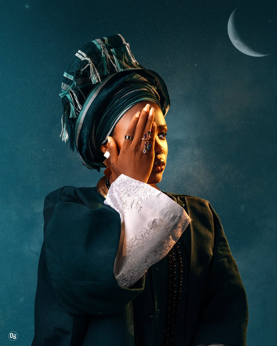 The Vintage Girl || Media, Comms and Fashion tweet media