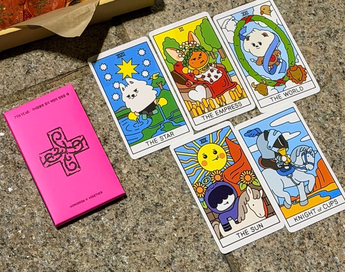 Ppulbatu tarot cards??😭