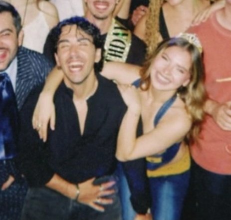 porfavor que guapos y felices están mis bbs 💖💖💖💖🥹