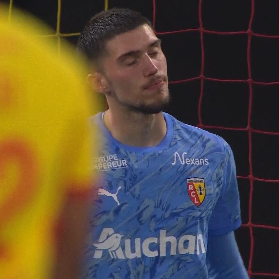 Instant Foot ⚽️ tweet media