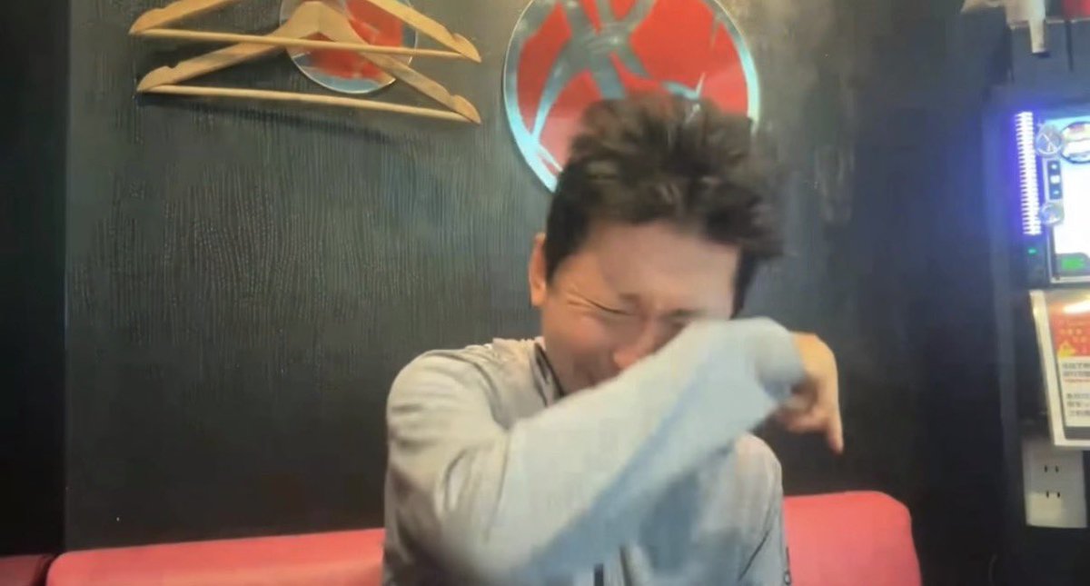 つるお tweet media