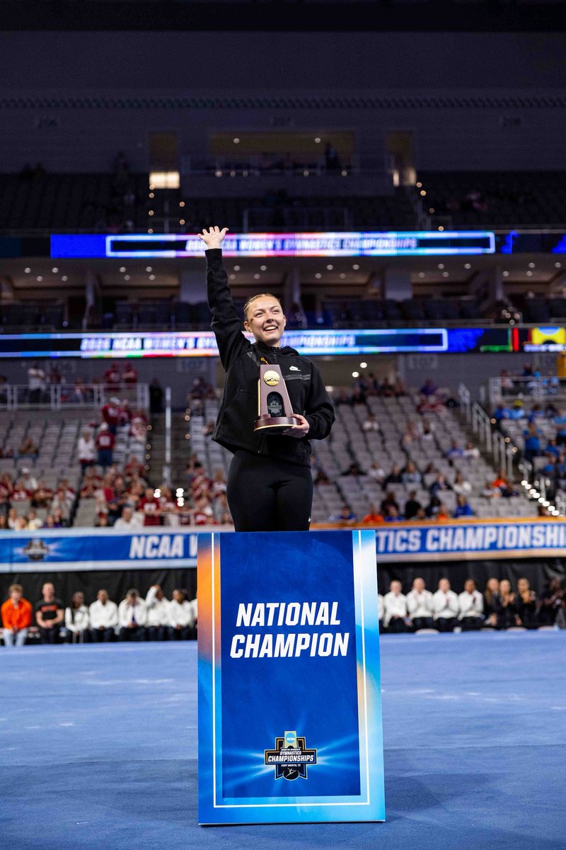 GopherWGym's tweet photo. That’s *National Champion* Brooklyn Rowray 👑 

#Team52 | #AnchoredDown https://t.co/D2HklJ25O5
