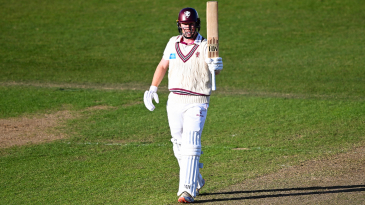 Yolacricket's tweet image. James Rew in runs again as Somerset gain edge on Hampshire Jake Lehmann keeps home side afloat with 76, Lewis Gregory and Craig Overton share six wickets

#James #runs #again #Somerset #Cricket