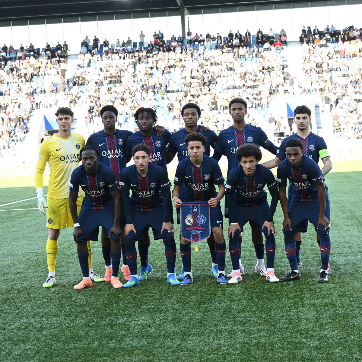 icparissg_'s tweet photo. Les Titis s’inclinent aux tirs aux buts (5-4) en demi-finale de Youth League après un match nul 1-1 !! ❌

Elijah Ly est le buteur parisien !

#RMAPSG https://t.co/AswU361FQj