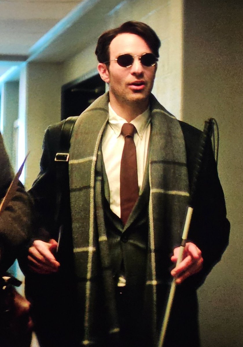 oocdaredevil's tweet photo. now that weve seen the new daredevil, can we start getting matt murdock with scarves?? this is the best his fit has ever been https://t.co/1dRBpVt2Mf