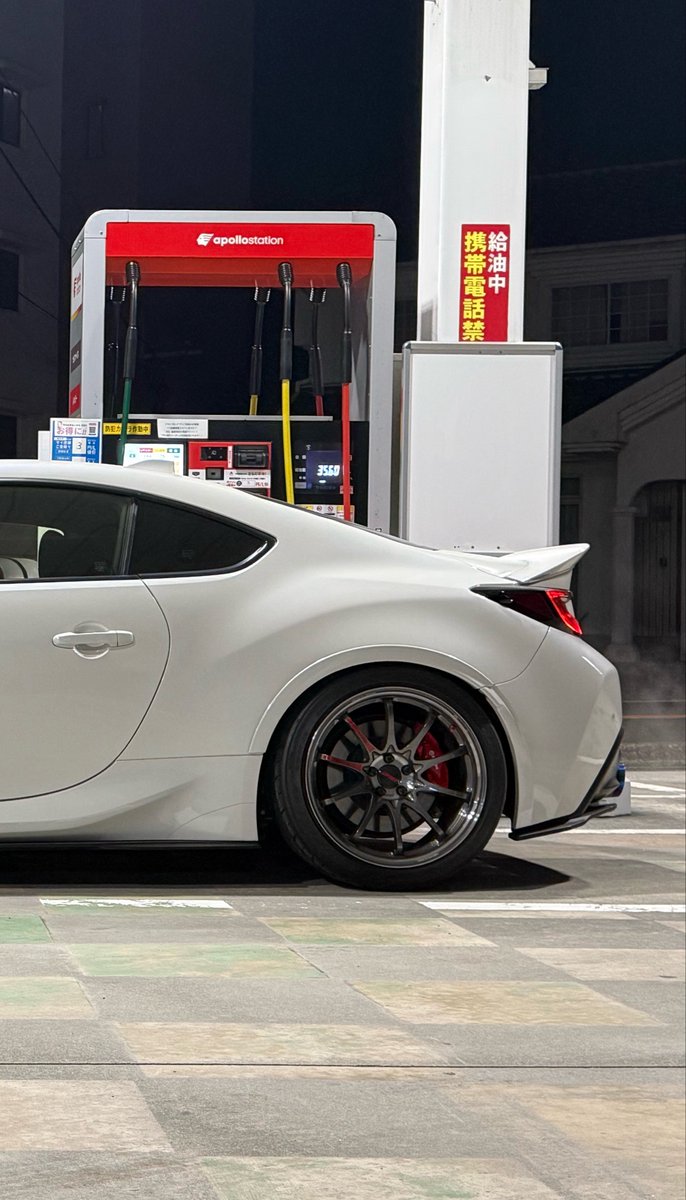 せがち tweet media