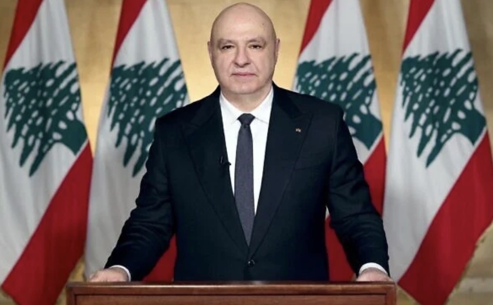 MOSSADil's tweet photo. 🇱🇧 JUST IN:
Lebanese President Joseph Aoun declares a new phase after the Israel-Hezbollah terrorists ceasefire.

“We are no longer a pawn in anyone’s game, nor an arena for anyone’s wars.”

Aoun says talks with Israel are “not a sign of weakness nor a concession,” but part of securing Lebanon’s future and decision-making power.

“Now, we all stand before a new phase.”

Stay connected, follow @MOSSADil.