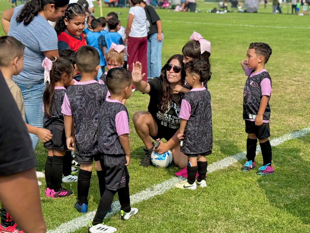 MLSGO's tweet photo. 600 kids and how one city was brought together playing the beautiful game through MLS GO. 
Read the full story: https://t.co/m5RFeWcYd8
#SoccerStartsHere #ReadytoKickIt https://t.co/PjMQ5fmdkB