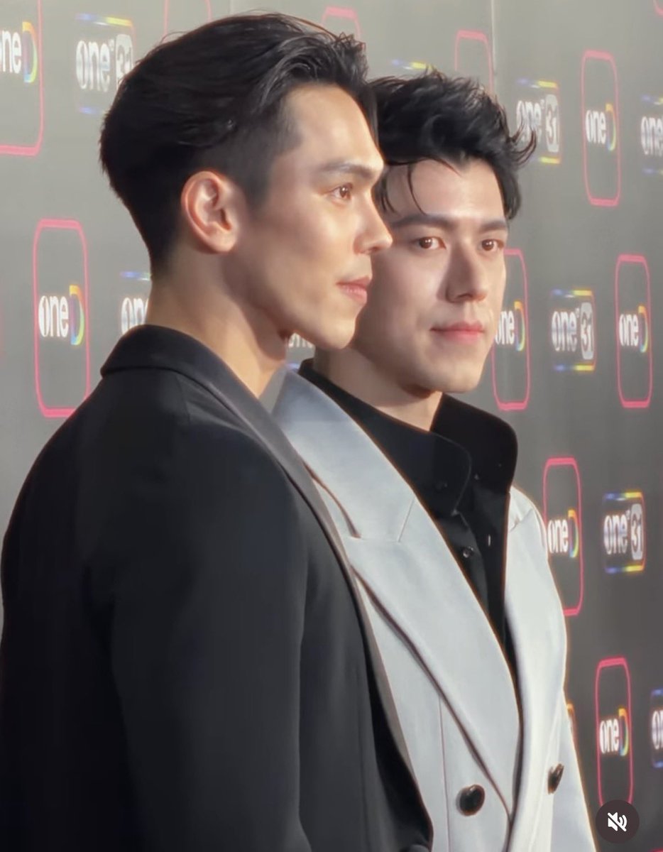 บลู4cute ft.39 era🪷 tweet media