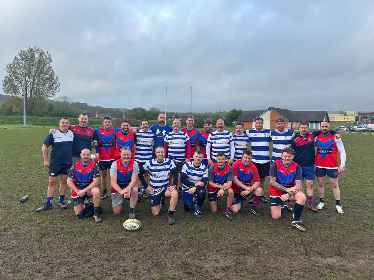 SportsStrollers's tweet image. 🫱🏉 Result 

Tondu Touchers 2 Strollers 10

Score Breakdown by Quarter:

Q1: 2-3 (Jenkins, Walters, Taylor)
Q2: 0-2 (Jones x2)
Q3: 0-2 (Thomas, Walters)
Q4: 0-3 (Jenkins, Jones x2)

🔵⚪️

#COTS #COTSS