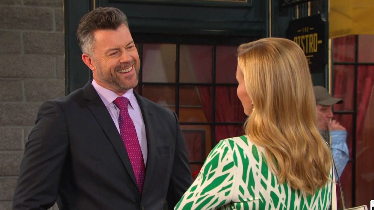 SoulKirk's tweet image. Belle runs into EJ at the Square. Belle accuses him of having a "judge in his pocket." ... #Days