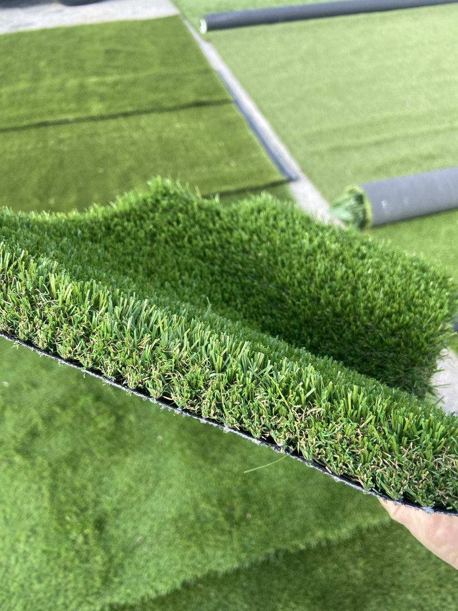 AWServicess's tweet image. 🌿 Tired of muddy grass and constant mowing?
We supply premium artificial grass cut to any length.

✔️ Pet friendly
✔️ Low maintenance
✔️ Looks perfect all year

📞 07388 454792

#ArtificialGrass #GardenUpgrade #LowMaintenance #UKBusiness