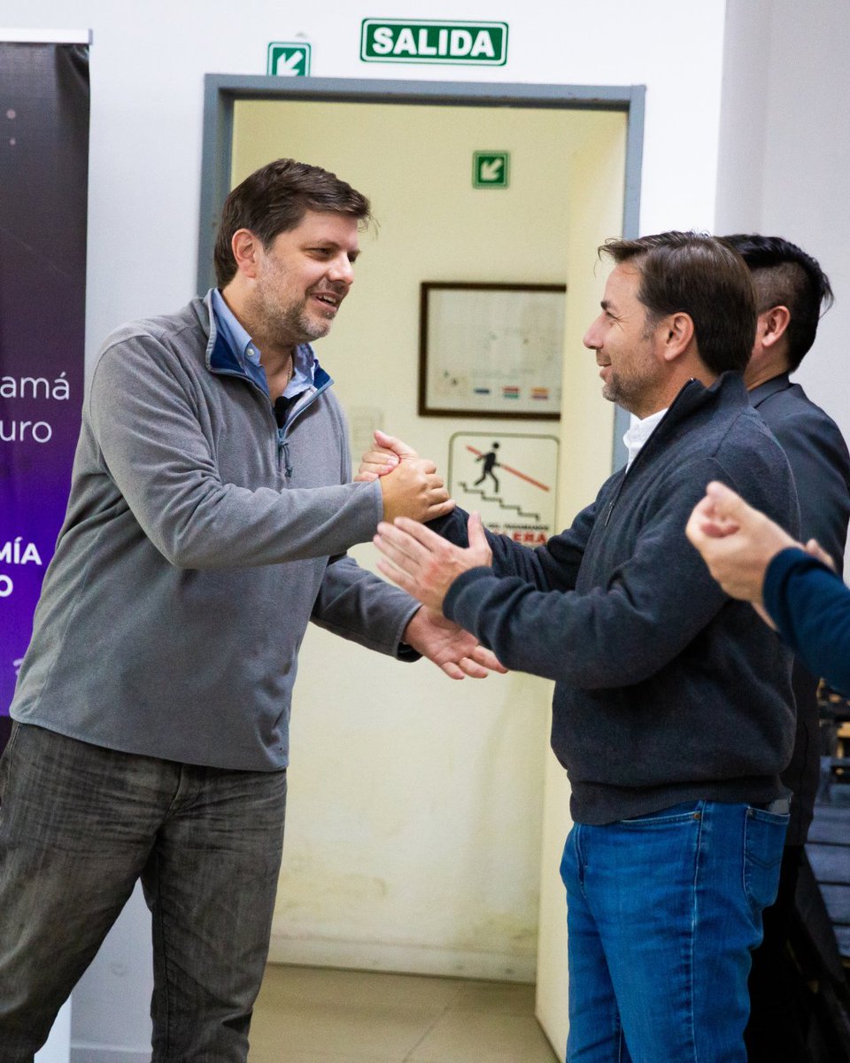 Municipalidad de Tres de Febrero tweet media