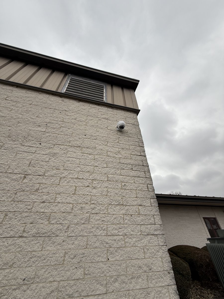 JCCHelp's tweet image. Warehouse indoor and outdoor security cameras installed &amp;amp; fully operational. Improved security and safety workspace.

Call us at 412-853-3708 or email us at info@JCCHelp.com to upgrade your security today.

#securitycameras #WarehouseSecurity #SecuritySolutions #SecureYourSpace