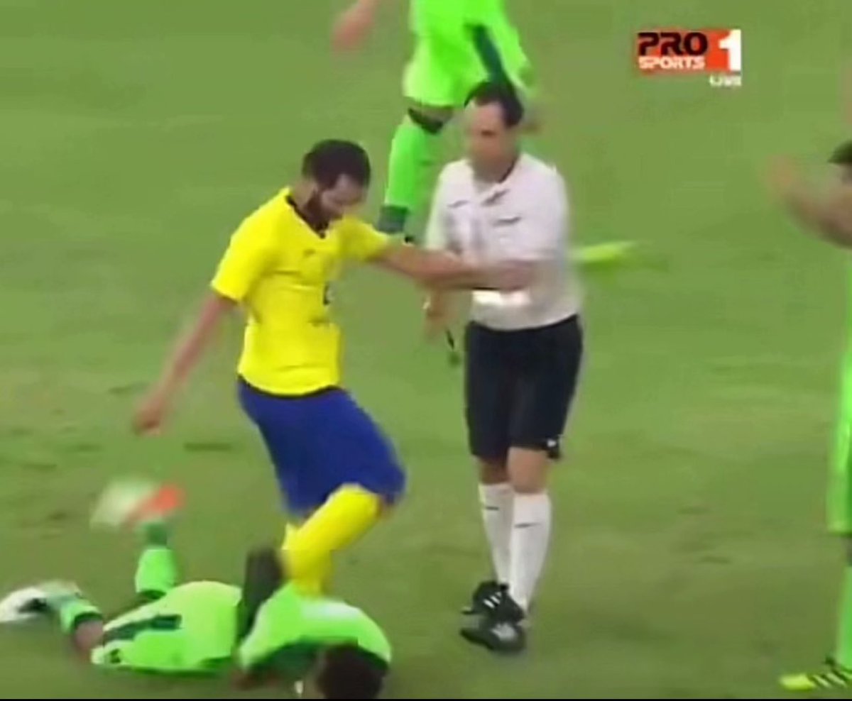 💛☝️ tweet media