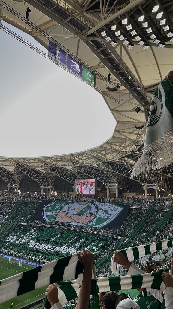 عُهود السقاف tweet media