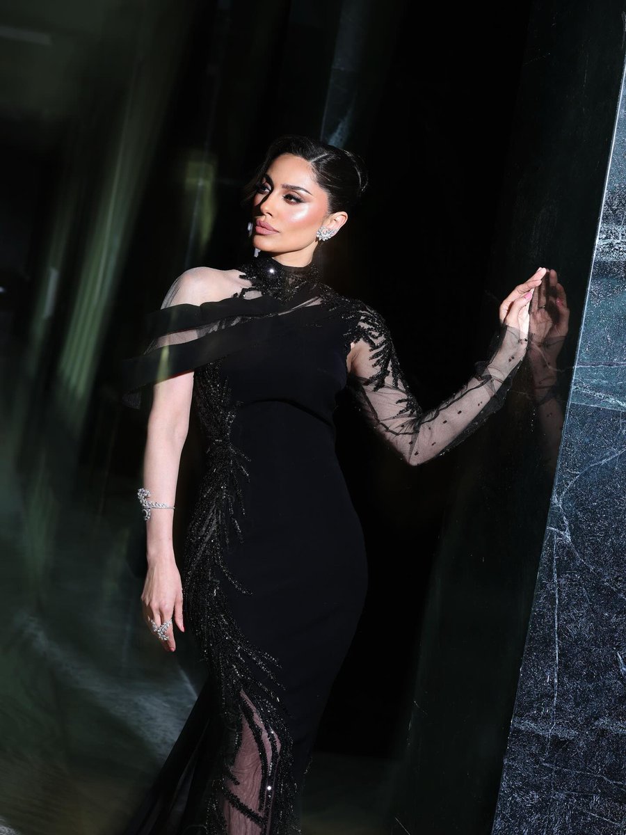 رُدينا ୨୧ tweet media