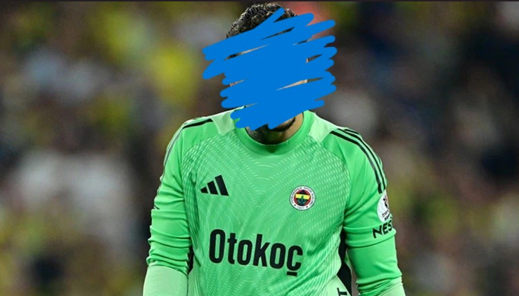 slaksha_'s tweet photo. yerinde kalıp maçın bitmesini izlemek yerine boş yere açılıp maçı ellerinle verdin Fenerbahçe taraftarı seni bi kenara yazdı bu adam ya gidecek ya gidecek

#FBvRİZ #ederson #kerem #talisca https://t.co/jDjZl7fgtC