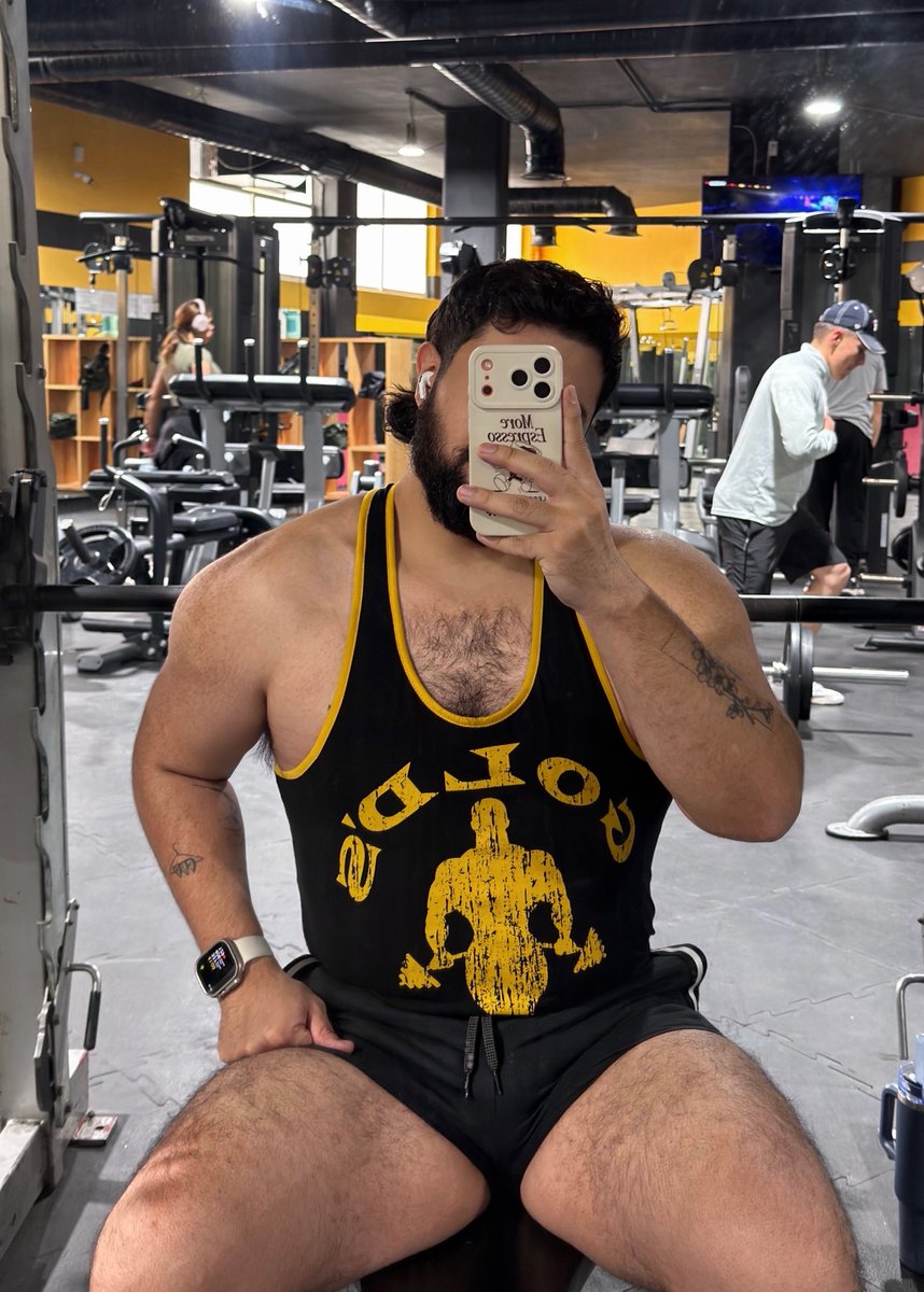 bacardí con oso 🐻 tweet media