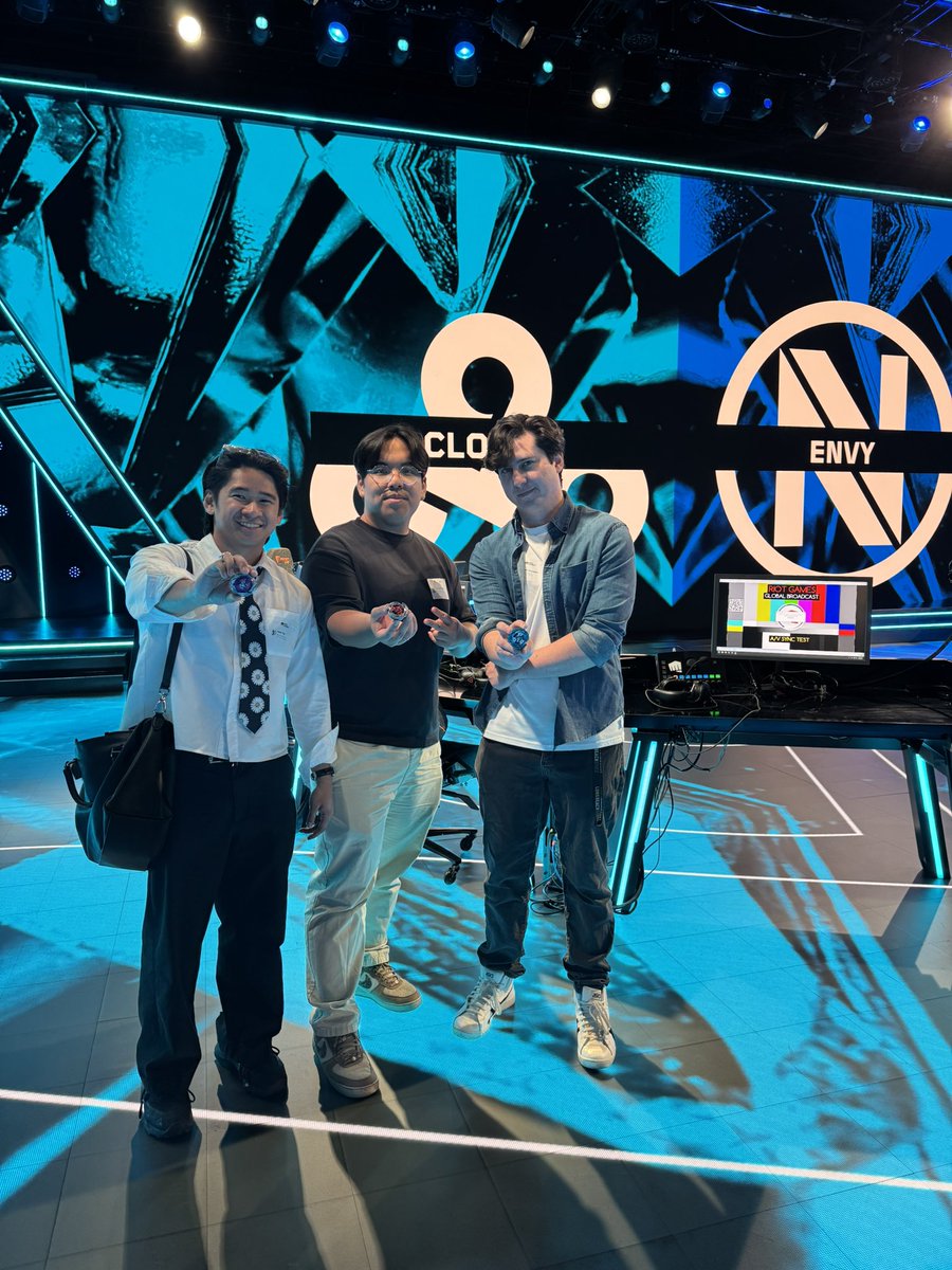 Team Xenith tweet media