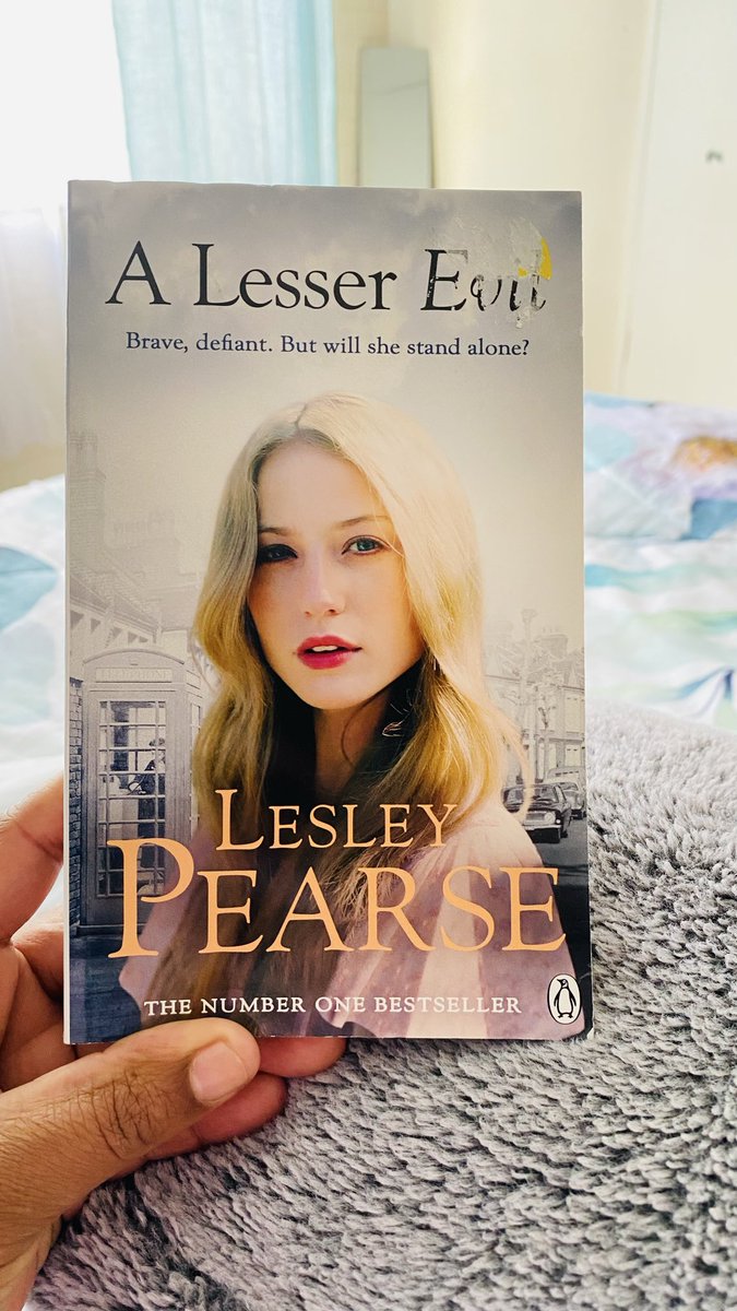 PheloSix's tweet photo. @goodreads https://t.co/j3dWUJQFC8
