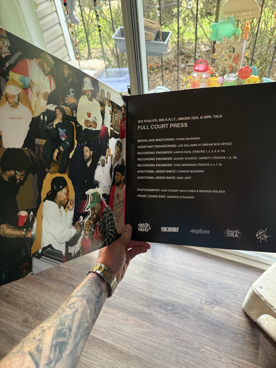 tbjstudios tweet media