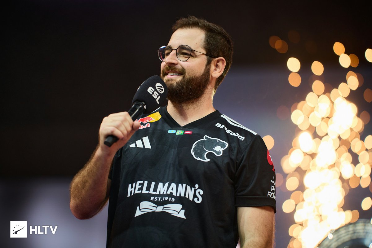 Duas décadas de inspiração. Obrigado por tudo, professor! ❤️