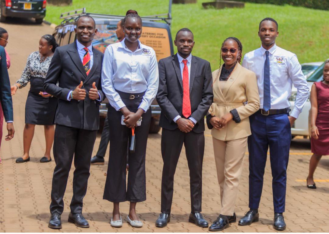 AkutMajak17's tweet image. A fantastic day out with the team at UniPod. Surrounding yourself with people who challenge and inspire you is the best way to grow.
Excited for what’s coming 
#Networking #ProfessionalDevelopment #TeamGoals #UniPod