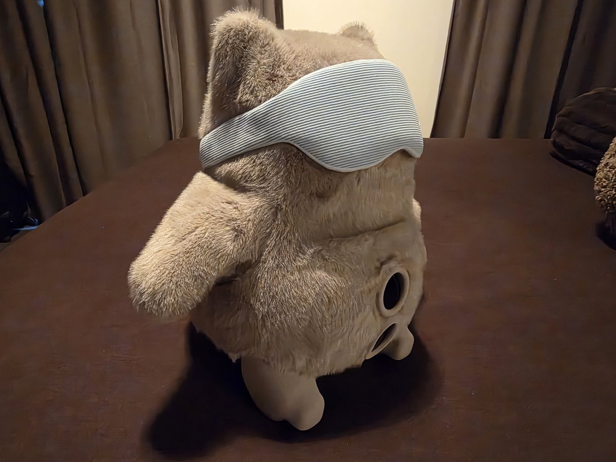 devinbltn's tweet photo. Testing the new @SwitchBot #MyKatafriends First impressions: serious piece of kit, evokes an emotional response and the eye mask is cool. https://t.co/tZlsVJhQUC