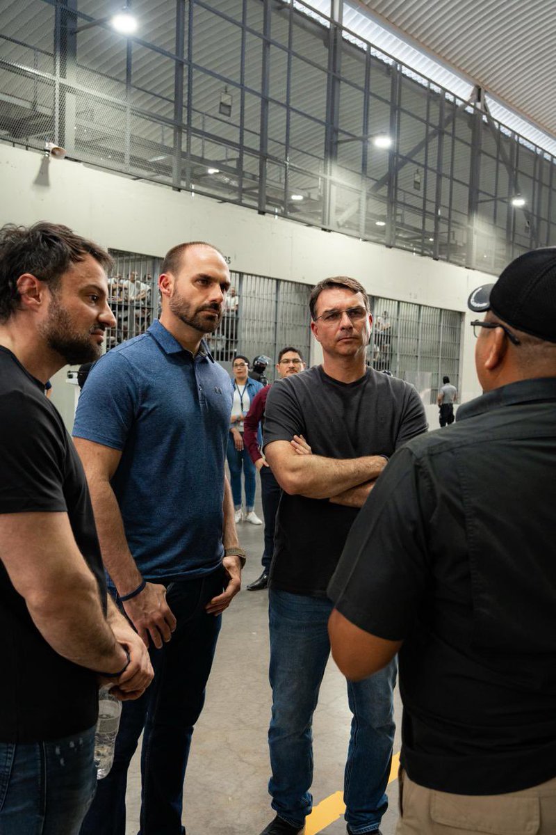 Eduardo Bolsonaro🇧🇷 tweet media