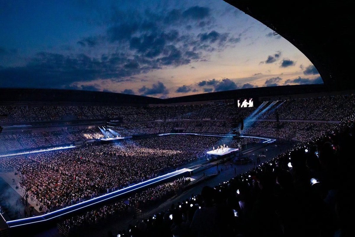 TUDO QUE A GENTE QUERIA! 😍 Com capacidade acima de 80 mil pessoas, o Maracanã anuncia que vai voltar a receber shows no Rio de Janeiro.

QUEM A GENTE JÁ QUER PERFORMANDO LÁ??