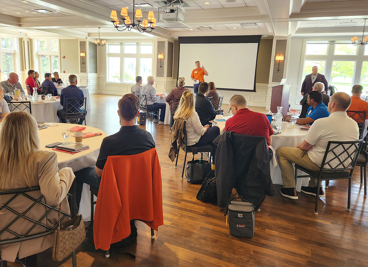 Slideproducts's tweet photo. Elevating the Game: Same Side Selling with Slide 🤝📈

It was a privilege to sponsor an exclusive, 2-day Same Side Selling workshop.

https://t.co/ZSeGPVdnja

#SlideProducts #MoldProcessing #InjectionMolds #InjectionMolding #MoldMaking #MoldMaintenance #RustPreventive https://t.co/DVkWArmXNN