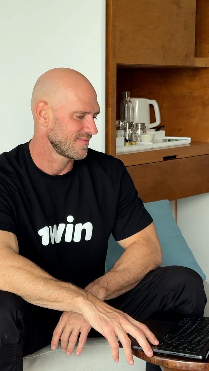 JohnnySins tweet media