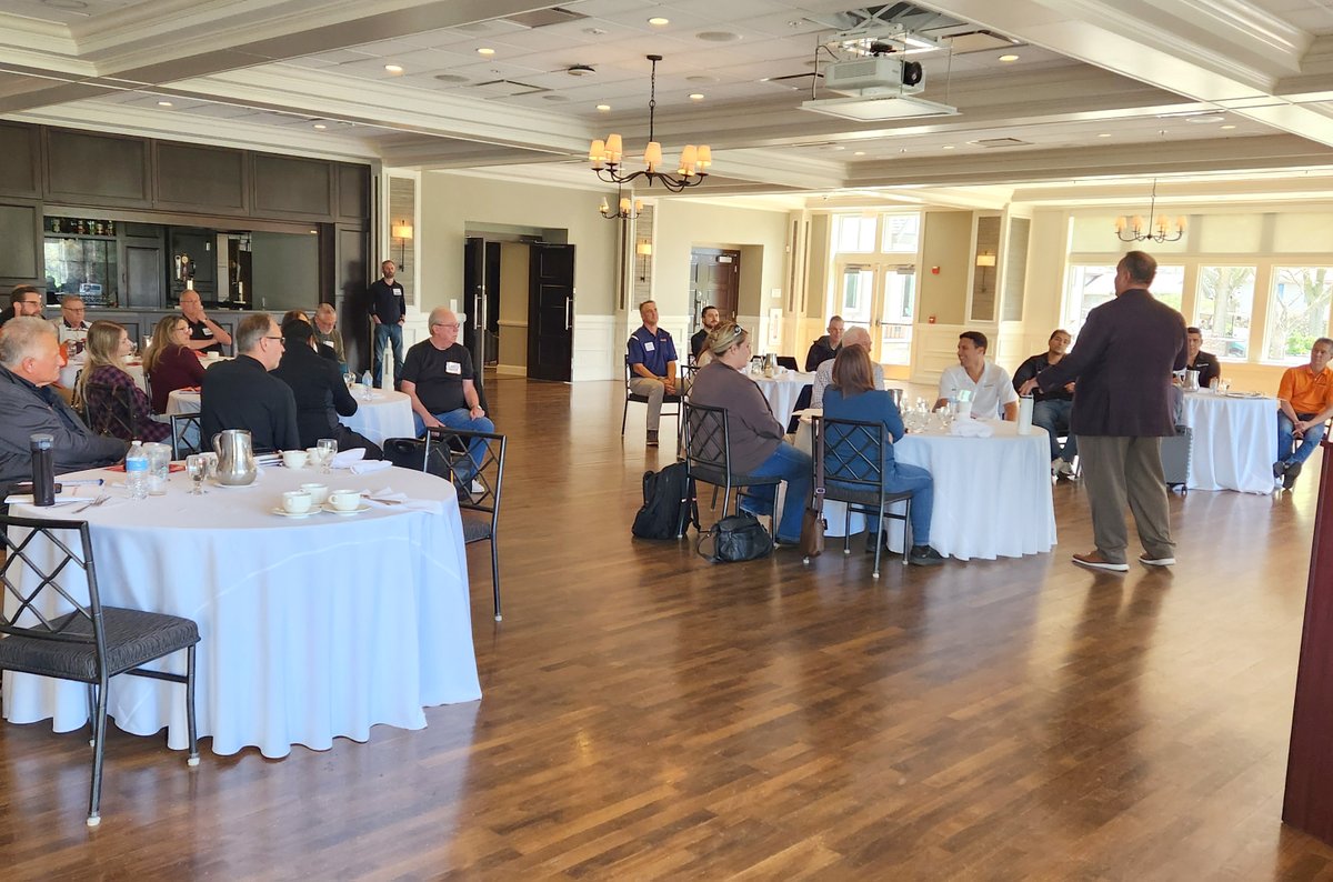 Slideproducts's tweet photo. Elevating the Game: Same Side Selling with Slide 🤝📈

It was a privilege to sponsor an exclusive, 2-day Same Side Selling workshop.

https://t.co/ZSeGPVdnja

#SlideProducts #MoldProcessing #InjectionMolds #InjectionMolding #MoldMaking #MoldMaintenance #RustPreventive https://t.co/DVkWArmXNN