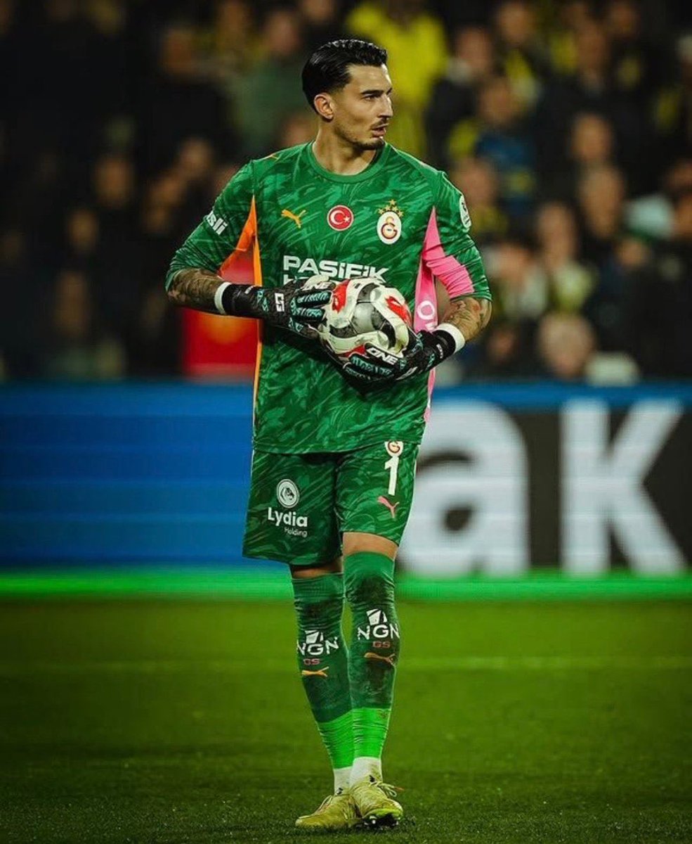 Ardiønel tweet media