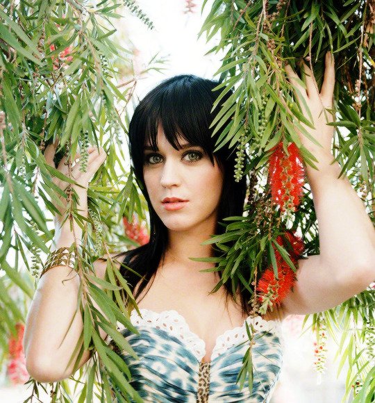 .@KatyPerry received 14,471,791 streams (+464,885) on Spotify yesterday across her entire discography, an increase of 3,31% from the previous day.