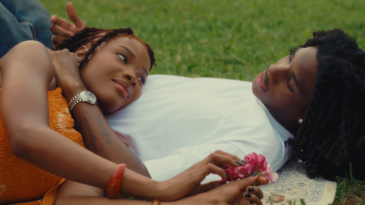 rarechabaa's tweet photo. TAVES - Isn’t it Beautiful? 🎞️  @tavesthegreat  | Directed, edited &amp; coloured by ME

Producer - @ceotomss 
Creative director - @anikeflexx 
DOP - @agorodp https://t.co/Dl22Brs0da