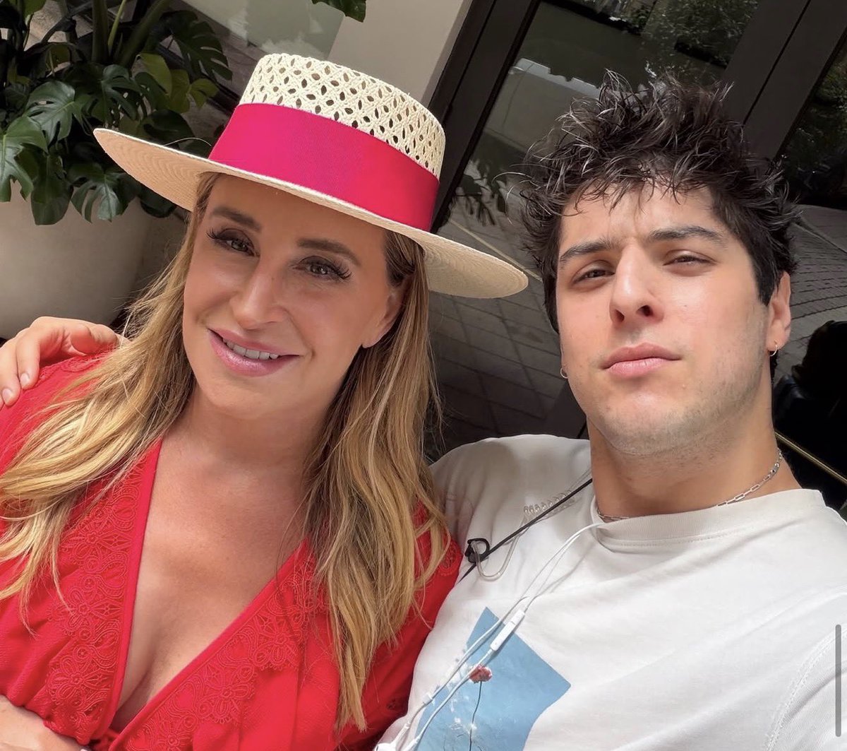 SonjatMorgan's tweet image. Living my Golden Life in Florida.
What do you guys want to see? Want to know?
#womaninred #filming #entertainment #goldenlife #docuseries