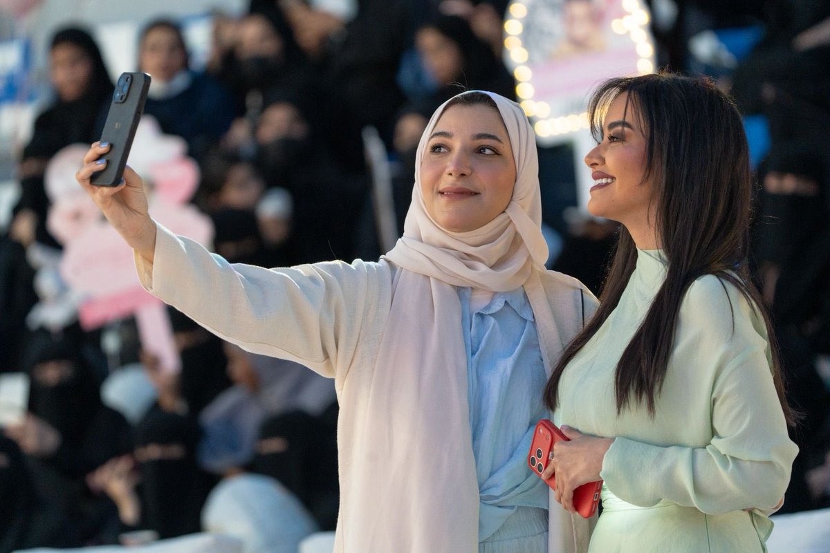 مريم حسين tweet media