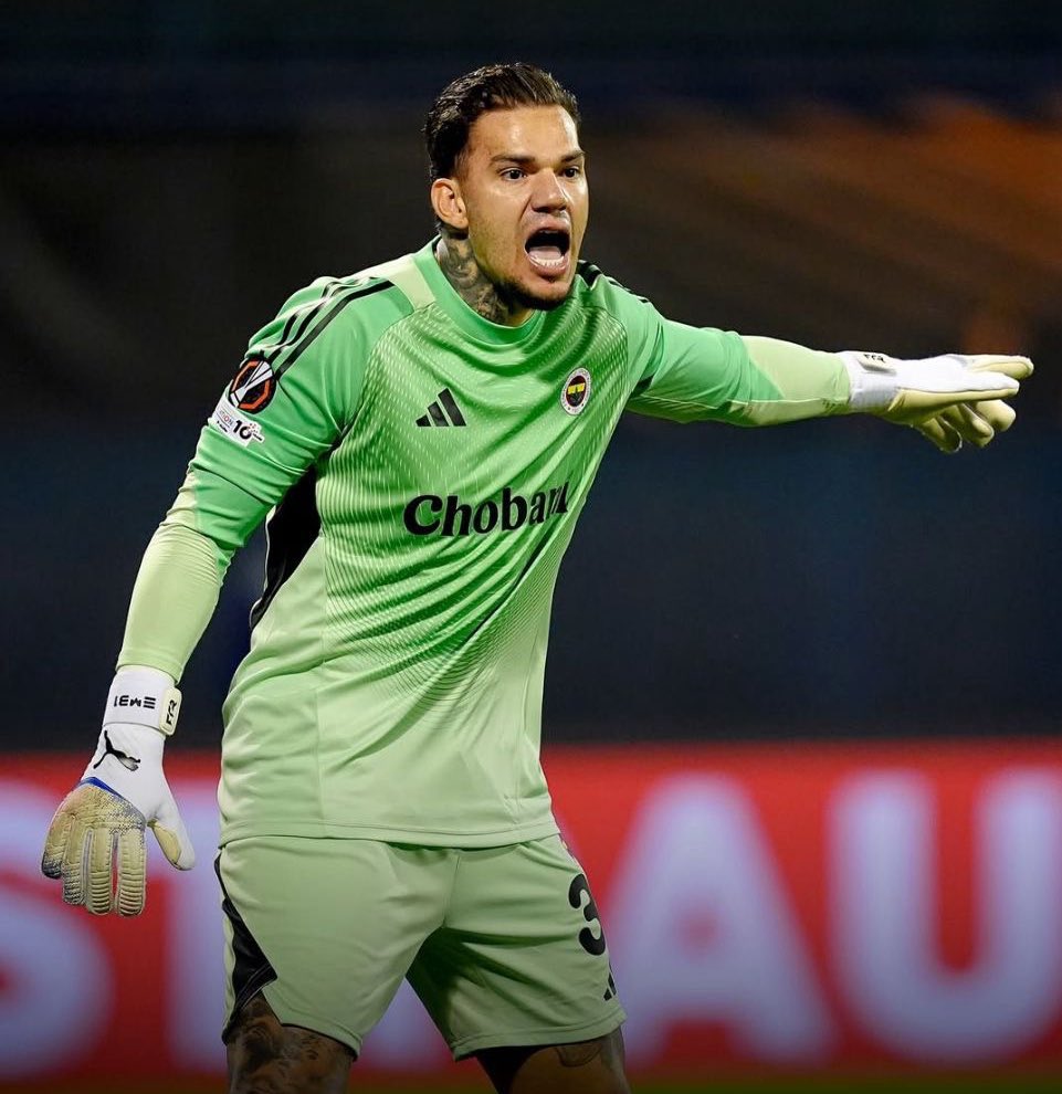 tarık 𝕳 tweet media