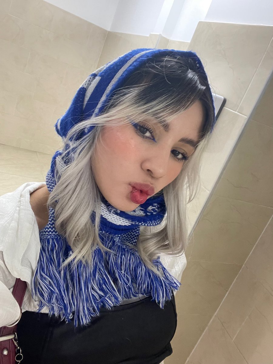 CARLOS DARWIN PROBÓ LA CHANGUA E IMPLOSIONÓ tweet media